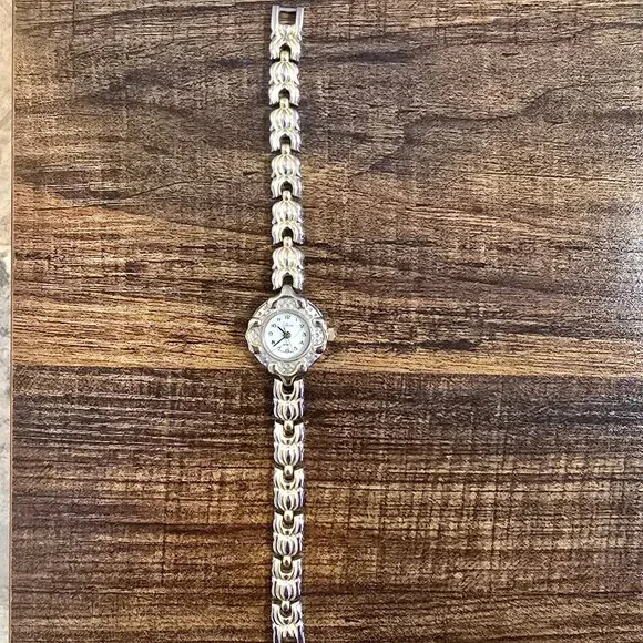 Lot Of 6 Women's Vintage Watches Including Miykon & Seiko NOT WORKING READ - Picture 13 of 16